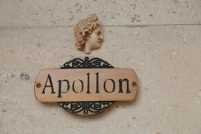 Narcissos Cave Hotel