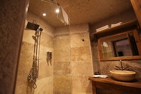 Narcissos Cave Hotel