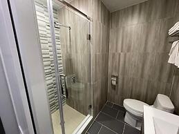 King Hotel Brooklyn Sunset Park