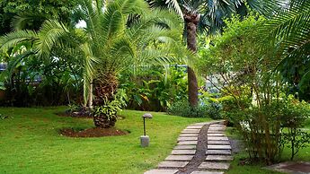 Penthouse getaway by the beach