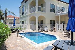 Large Condo Close to Beach With Semi-private Pool!