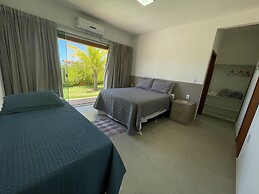 Casa COMPLETA com Piscina 1 Min da Praia