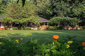 Jungle Cave Resort