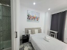 AYZ Silvela - Auto check-in property