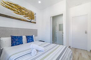 AYZ Silvela - Auto check-in property