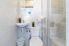 AYZ Silvela - Auto check-in property