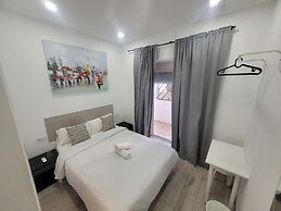AYZ Silvela - Auto check-in property