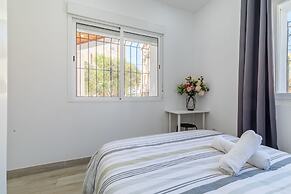 AYZ Silvela - Auto check-in property