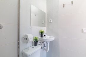 AYZ Silvela - Auto check-in property