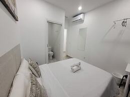 AYZ Silvela - Auto check-in property