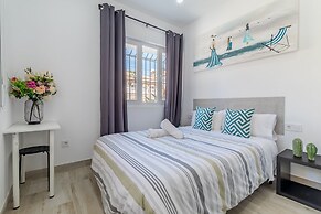 AYZ Silvela - Auto check-in property