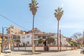 AYZ Silvela - Auto check-in property