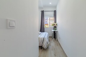 AYZ Silvela - Auto check-in property