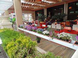 Grand Hotel