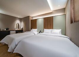 Brown Dot Hotel Eurwangri