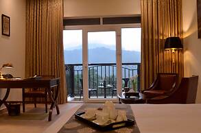 Montrose Golf Resort & Spa