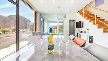 Gapyeong Bereuso Firstige Party Poolvill