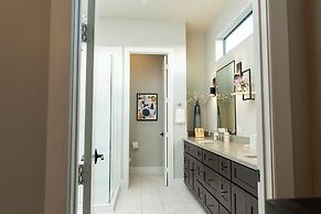 Kaizer Anthony Living