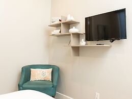 Kaizer Anthony Living