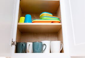 Kaizer Anthony Living