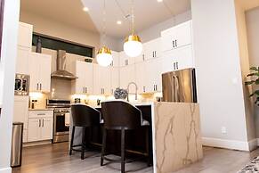 Kaizer Anthony Living