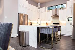 Kaizer Anthony Living