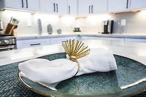 Kaizer Anthony Living