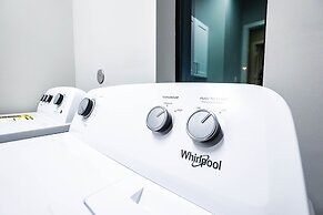 Kaizer Anthony Living