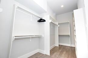 Kaizer Anthony Living