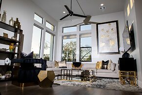 Kaizer Anthony Living