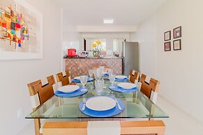 GB60 Excellent House 4 Suites