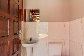 GB60 Excellent House 4 Suites