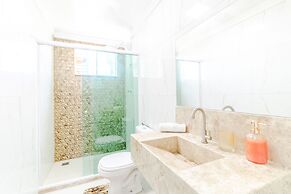 GB60 Excellent House 4 Suites