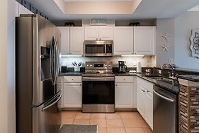 Crystal Tower 1204 2 Bedroom Condo by Redawning