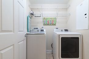 Crystal Tower 1204 2 Bedroom Condo by Redawning