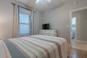 Crystal Tower 1204 2 Bedroom Condo by Redawning