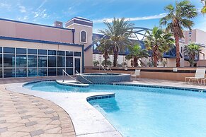 Crystal Tower 1204 2 Bedroom Condo by Redawning