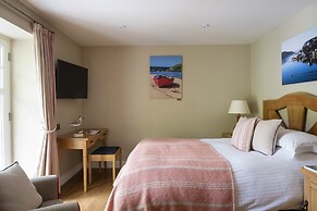 South Sands Hotel