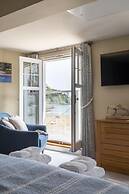 South Sands Hotel