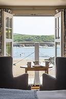 South Sands Hotel