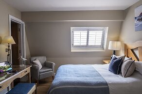 South Sands Hotel