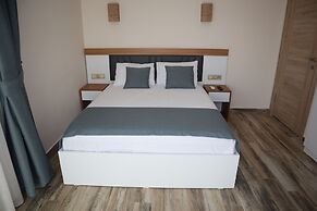 AURORA SIĞACIK HOTEL