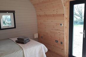 Hornbeam Eco Cabin - Sleeps 2 - Valley View