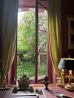 Manoir De La Croix Saint Louis