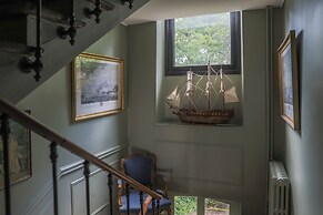 Manoir De La Croix Saint Louis
