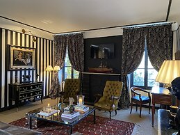 Manoir De La Croix Saint Louis