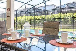 Avenger's, Frozen and Alice in Wonderland Themed Rooms! Private Pool a