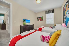 Avenger's, Frozen and Alice in Wonderland Themed Rooms! Private Pool a