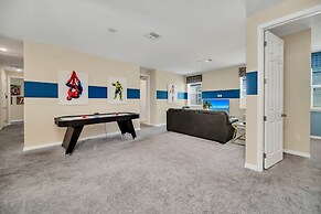 Avenger's, Frozen and Alice in Wonderland Themed Rooms! Private Pool a