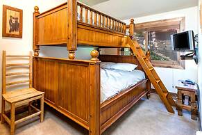 Beautiful Air 3 Bedrooms POA-504B by KBM